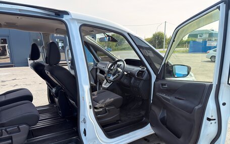 Nissan Serena IV, 2017 год, 1 850 000 рублей, 12 фотография