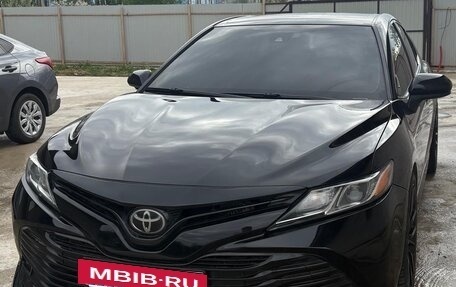 Toyota Camry, 2019 год, 2 400 000 рублей, 2 фотография
