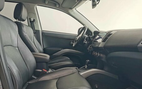 Mitsubishi Outlander III рестайлинг 3, 2012 год, 1 520 000 рублей, 19 фотография