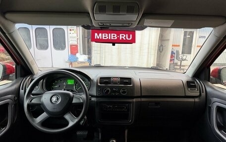Skoda Fabia II, 2013 год, 860 000 рублей, 5 фотография