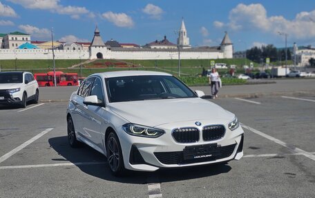 BMW 1 серия, 2021 год, 1 690 000 рублей, 4 фотография