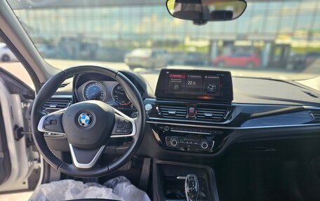 BMW 1 серия, 2021 год, 1 690 000 рублей, 12 фотография