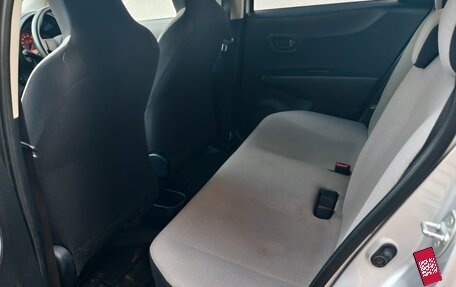 Toyota Vitz, 2013 год, 650 000 рублей, 4 фотография