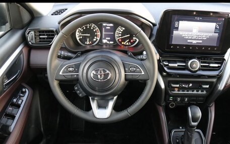 Toyota Urban Cruiser, 2026 год, 3 110 000 рублей, 11 фотография