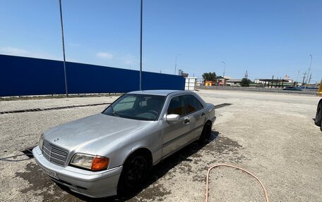 Mercedes-Benz C-Класс, 1998 год, 265 000 рублей, 1 фотография