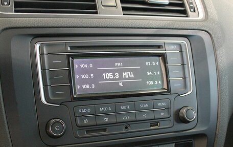 Volkswagen Jetta VI, 2013 год, 880 000 рублей, 18 фотография