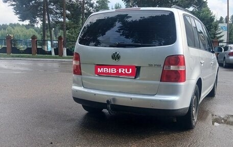 Volkswagen Touran III, 2003 год, 588 000 рублей, 5 фотография