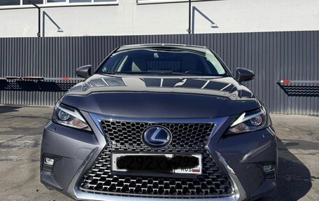 Lexus CT I рестайлинг, 2017 год, 2 050 000 рублей, 2 фотография
