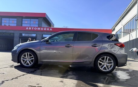 Lexus CT I рестайлинг, 2017 год, 2 050 000 рублей, 3 фотография