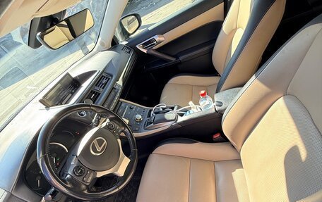 Lexus CT I рестайлинг, 2017 год, 2 050 000 рублей, 6 фотография