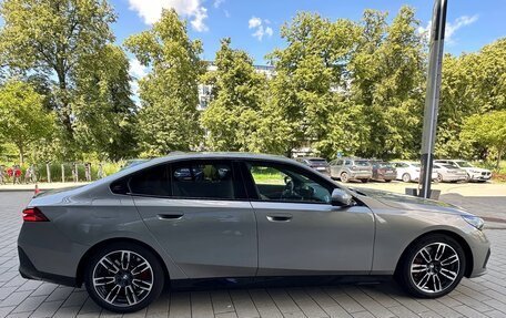 BMW 5 серия, 2025 год, 7 490 000 рублей, 6 фотография
