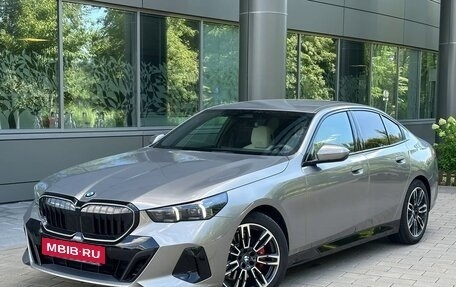 BMW 5 серия, 2025 год, 7 490 000 рублей, 25 фотография