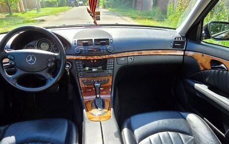 Mercedes-Benz E-Класс, 2007 год, 1 050 000 рублей, 9 фотография