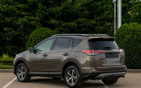 Toyota RAV4, 2019 год, 2 125 000 рублей, 4 фотография