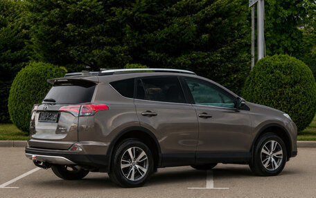 Toyota RAV4, 2019 год, 2 125 000 рублей, 6 фотография