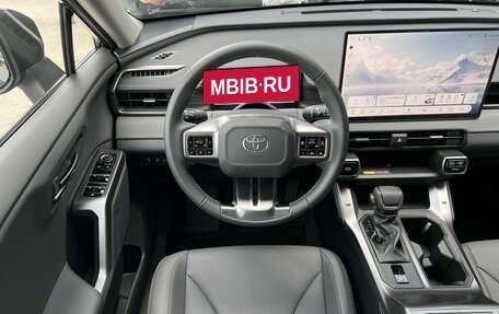 Toyota RAV4, 2026 год, 3 950 000 рублей, 10 фотография