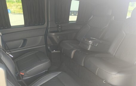 Mercedes-Benz V-Класс, 2022 год, 5 600 000 рублей, 12 фотография