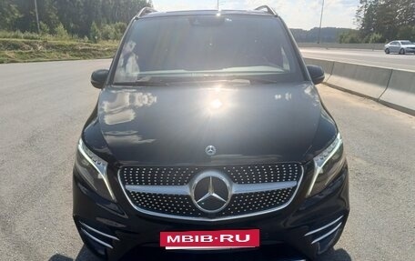 Mercedes-Benz V-Класс, 2022 год, 5 600 000 рублей, 4 фотография