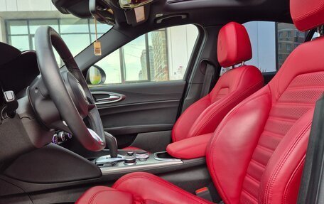 Alfa Romeo Giulia II, 2023 год, 4 349 000 рублей, 10 фотография