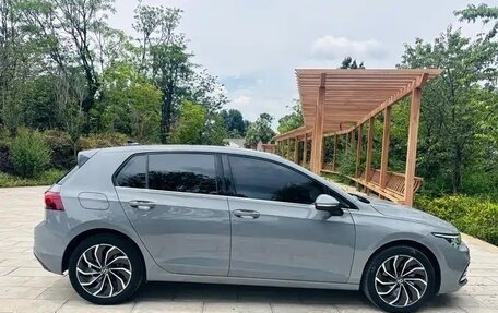 Volkswagen Golf VIII, 2023 год, 1 650 000 рублей, 7 фотография