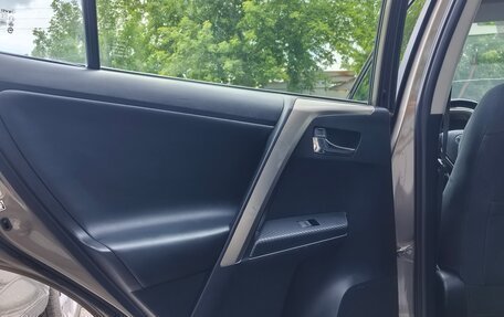 Toyota RAV4, 2015 год, 2 650 000 рублей, 7 фотография