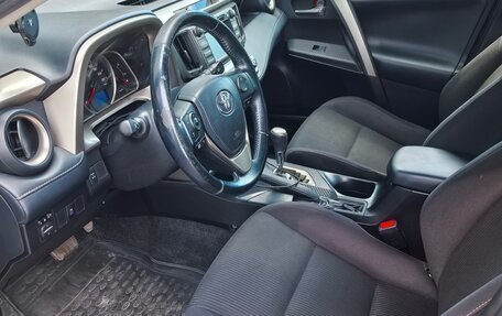 Toyota RAV4, 2015 год, 2 650 000 рублей, 12 фотография
