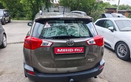 Toyota RAV4, 2015 год, 2 650 000 рублей, 4 фотография