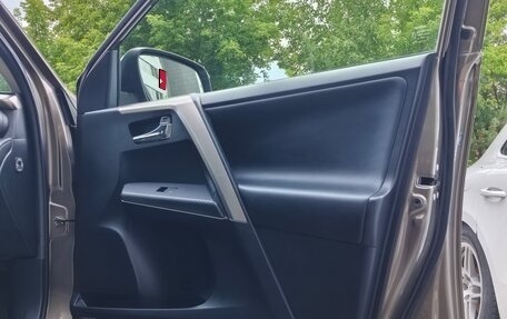 Toyota RAV4, 2015 год, 2 650 000 рублей, 9 фотография