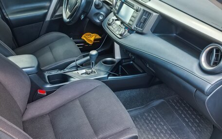 Toyota RAV4, 2015 год, 2 650 000 рублей, 13 фотография