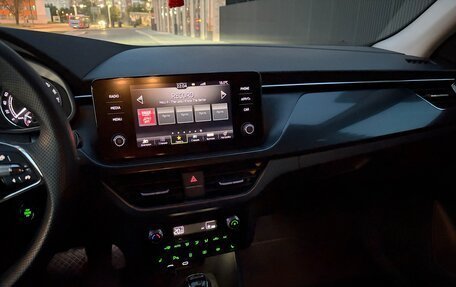 Skoda Rapid II, 2021 год, 2 050 000 рублей, 16 фотография