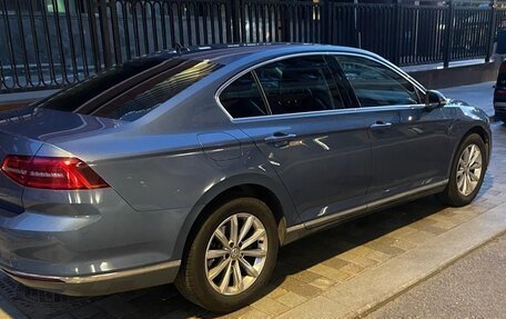 Volkswagen Passat B8 рестайлинг, 2018 год, 2 350 000 рублей, 4 фотография