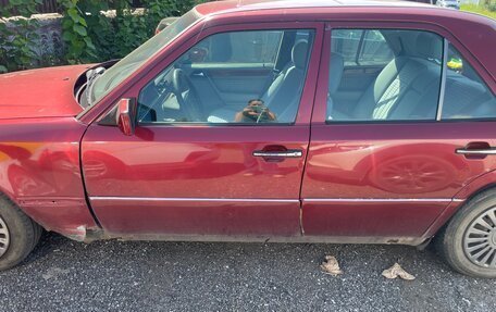 Mercedes-Benz E-Класс, 1994 год, 170 000 рублей, 5 фотография