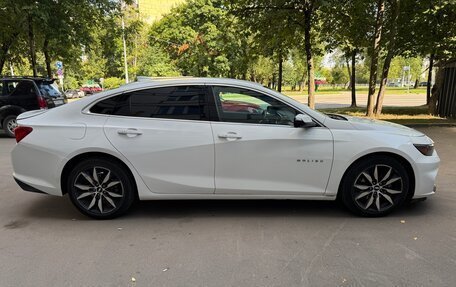 Chevrolet Malibu IX, 2017 год, 810 000 рублей, 4 фотография