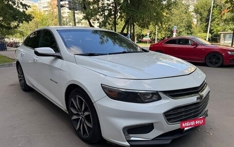 Chevrolet Malibu IX, 2017 год, 810 000 рублей, 3 фотография