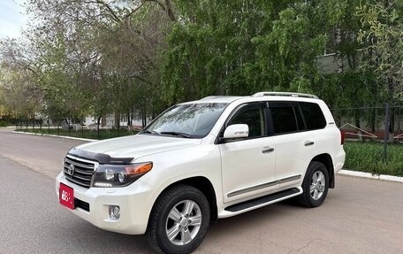 Toyota Land Cruiser 200, 2014 год, 6 000 000 рублей, 1 фотография