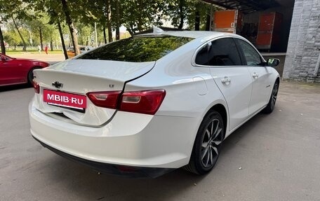 Chevrolet Malibu IX, 2017 год, 810 000 рублей, 5 фотография
