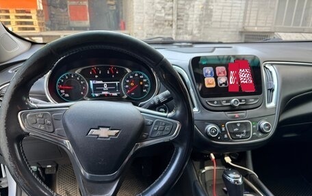 Chevrolet Malibu IX, 2017 год, 810 000 рублей, 9 фотография