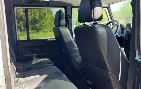 Land Rover Defender I, 2009 год, 2 400 000 рублей, 10 фотография