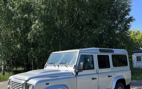 Land Rover Defender I, 2009 год, 2 400 000 рублей, 3 фотография