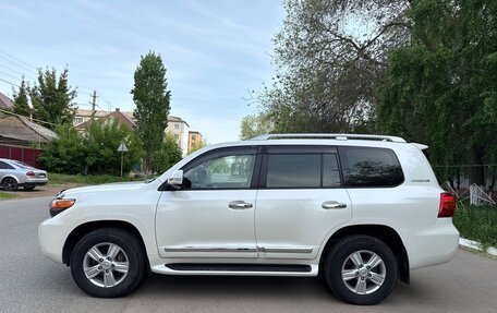 Toyota Land Cruiser 200, 2014 год, 6 000 000 рублей, 2 фотография