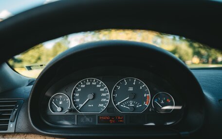 BMW 3 серия, 2002 год, 1 050 000 рублей, 12 фотография