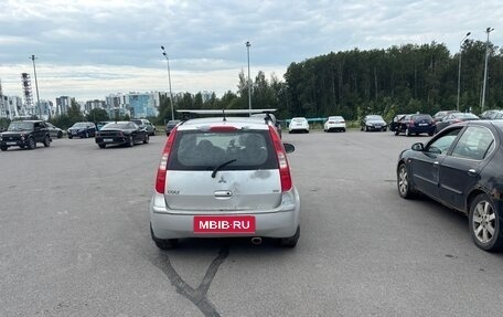 Mitsubishi Colt VI рестайлинг, 2004 год, 100 000 рублей, 2 фотография