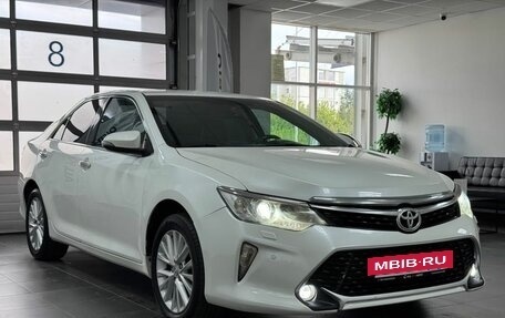 Toyota Camry, 2015 год, 1 850 000 рублей, 5 фотография