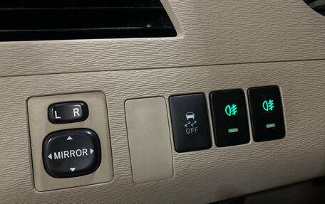 Toyota Sienna III, 2011 год, 1 990 000 рублей, 14 фотография