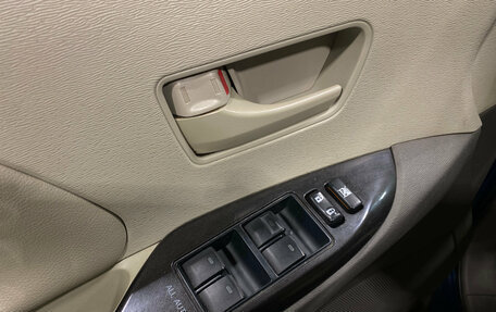 Toyota Sienna III, 2011 год, 1 990 000 рублей, 13 фотография