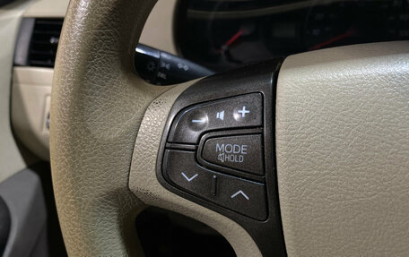 Toyota Sienna III, 2011 год, 1 990 000 рублей, 15 фотография