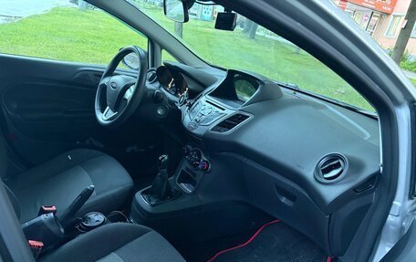 Ford Fiesta, 2016 год, 700 000 рублей, 6 фотография