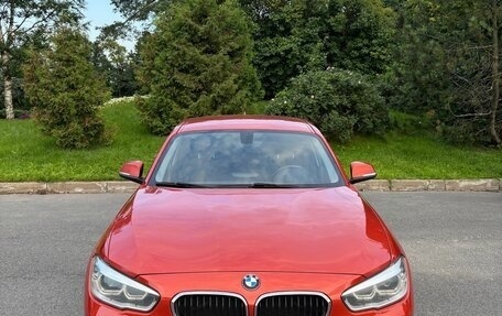 BMW 1 серия, 2017 год, 1 800 000 рублей, 2 фотография