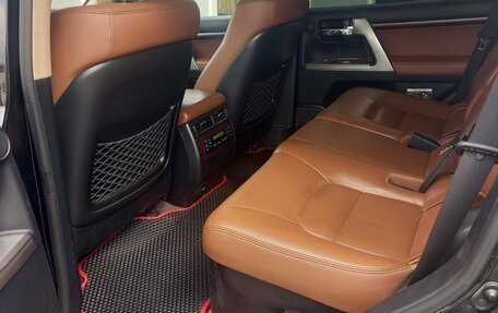 Toyota Land Cruiser 200, 2014 год, 3 800 000 рублей, 2 фотография