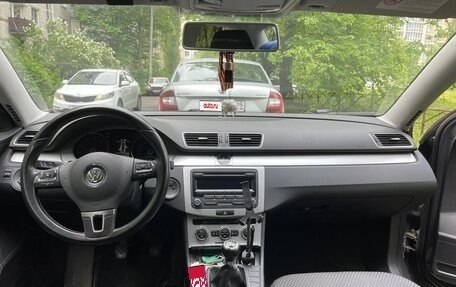 Volkswagen Passat B7, 2012 год, 680 000 рублей, 2 фотография